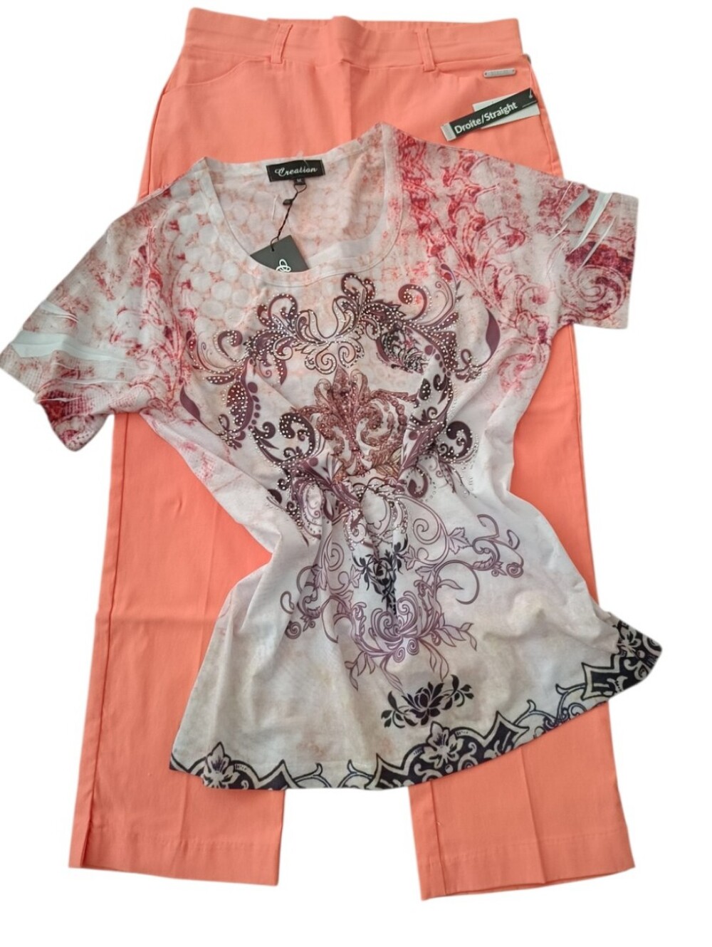 🌸Duo Size M: Printed Scoop Neck Short Sleeve Top & Corail Crop Pants Bottoms